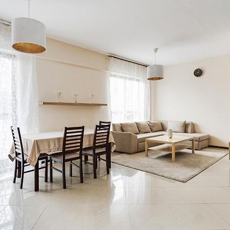 Apartamento Apartament Wiktoria Wilanow Varsovia Exterior foto