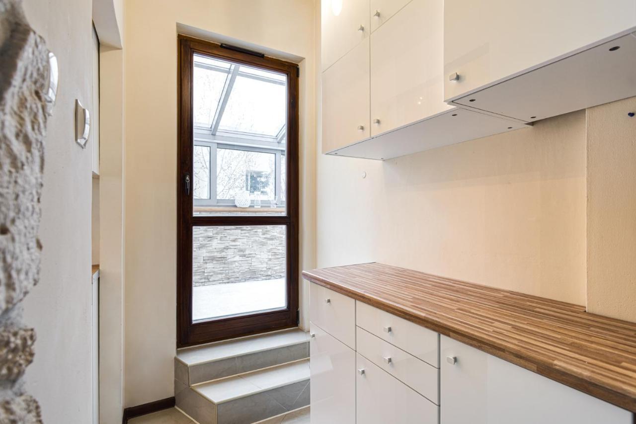 Apartamento Apartament Wiktoria Wilanow Varsovia Exterior foto